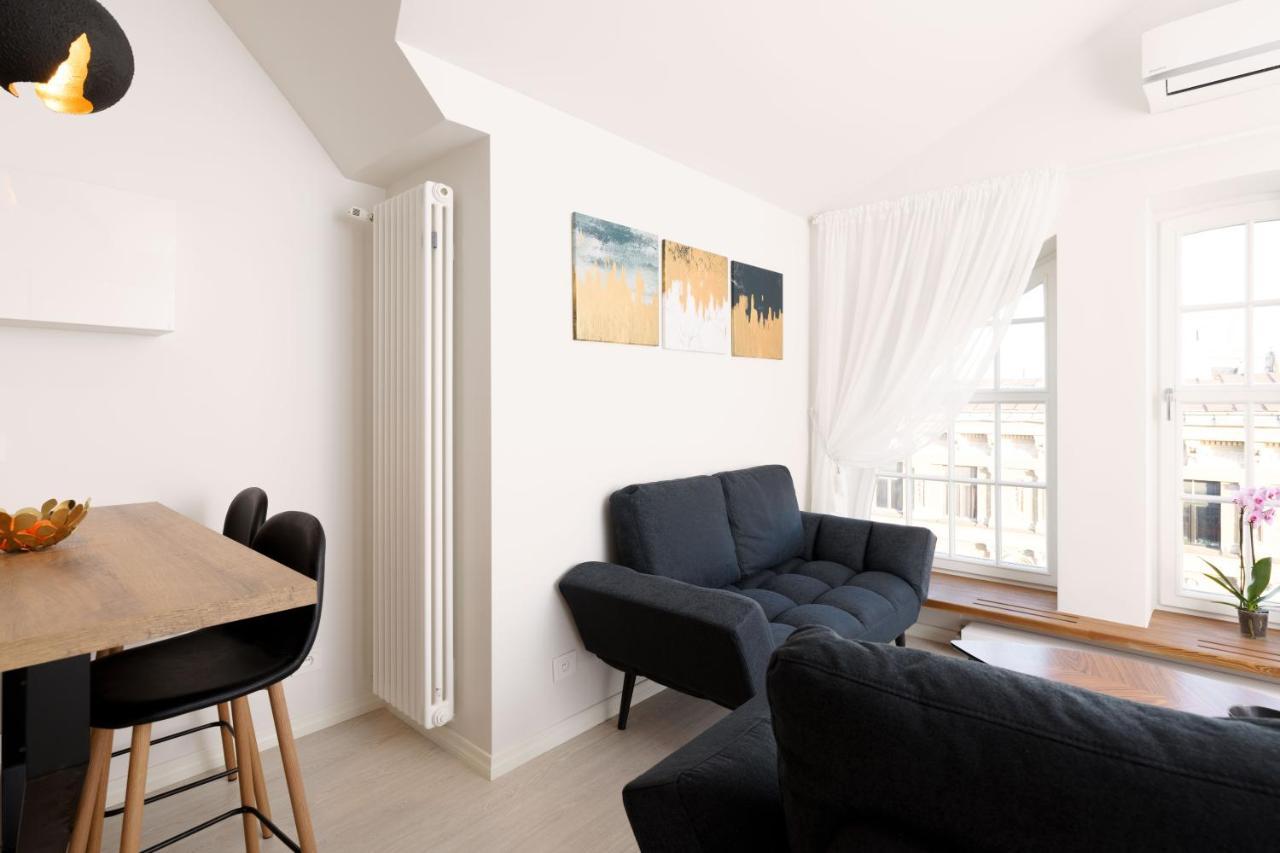 Apartament Bright Attic Flat In The Centre Ryga Zewnętrze zdjęcie