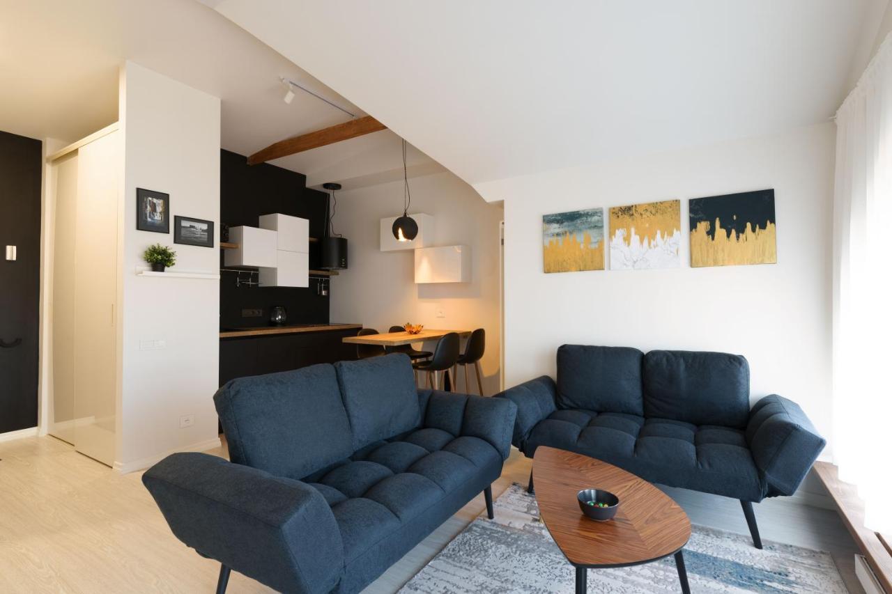 Apartament Bright Attic Flat In The Centre Ryga Zewnętrze zdjęcie