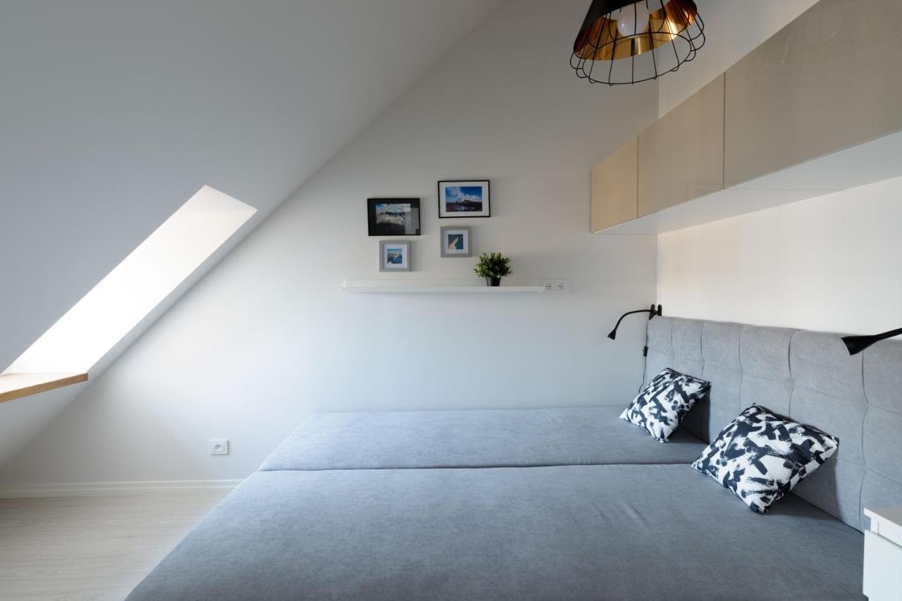 Apartament Bright Attic Flat In The Centre Ryga Zewnętrze zdjęcie